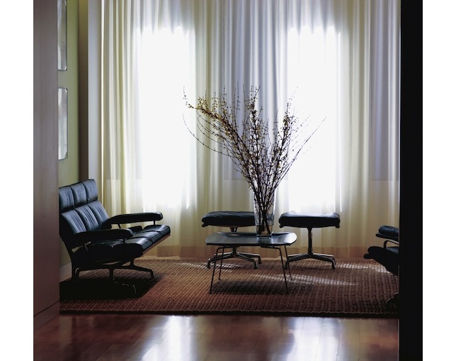 ハーマンミラー(Herman Miller) Eames Sofa 3 Seatのメイン写真
