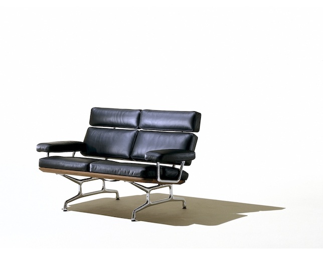 ハーマンミラー(Herman Miller) Eames Sofa 2 Seatのメイン写真