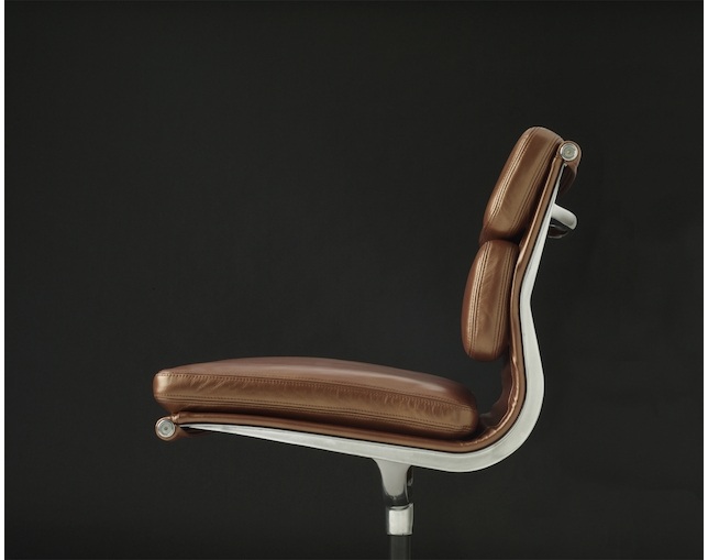ハーマンミラー(Herman Miller) Eames Soft Pad Group Side Chair 4本脚タイプのメイン写真