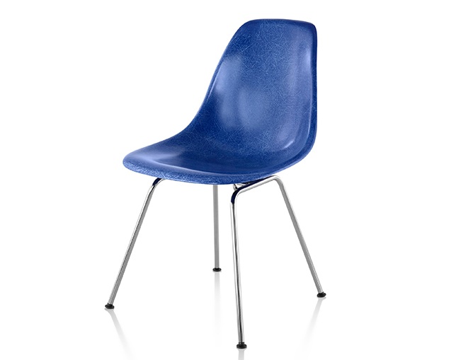 ハーマンミラー(Herman Miller) Eames Molded Fiberglass Side Chair 4-Leg Baseのメイン写真