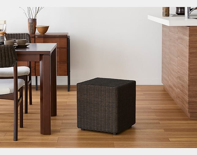 a.flat(エーフラット) Cube stool & table (rattan)の写真