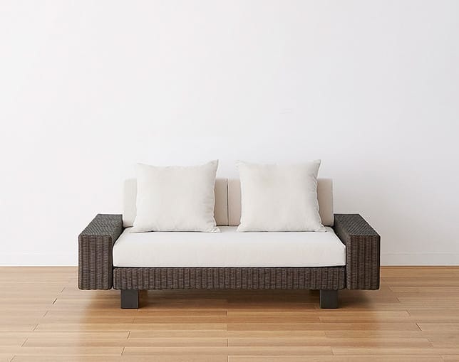 a.flat(エーフラット) KEI low sofa (rattan)の写真