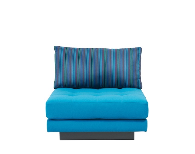 エリア(AREA) sofa GARDEN 5unite + ottomanの写真