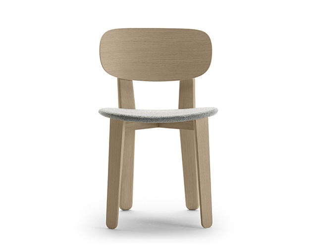 アルキ(ALKI) Triku Chair in oak - seat and back in oak / fabric / leatherのメイン写真
