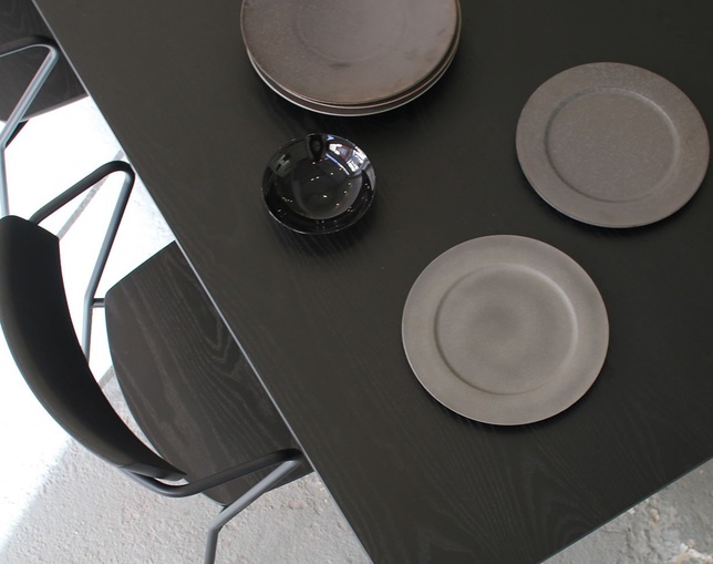 MCRAFT dual(エムクラフト デュアル) dual dining tableの写真