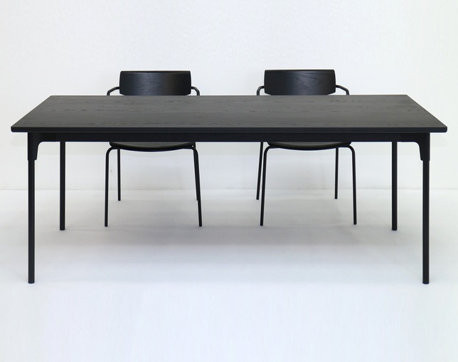 MCRAFT dual(エムクラフト デュアル) dual dining tableの写真