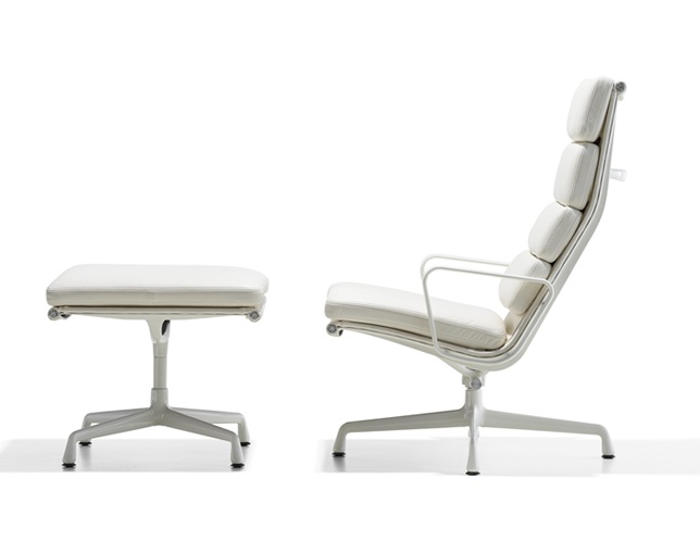 ハーマンミラー(Herman Miller) Eames Soft Pad Group Lounge Chair 4クッションの写真