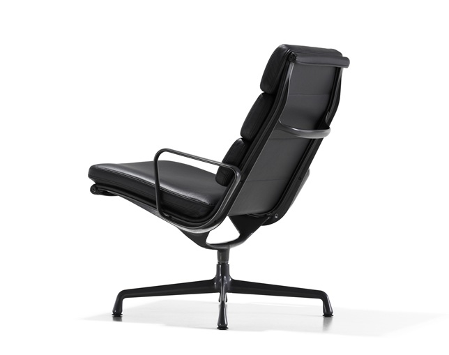 ハーマンミラー(Herman Miller) Eames Soft Pad Group Lounge Chair 3クッションの写真