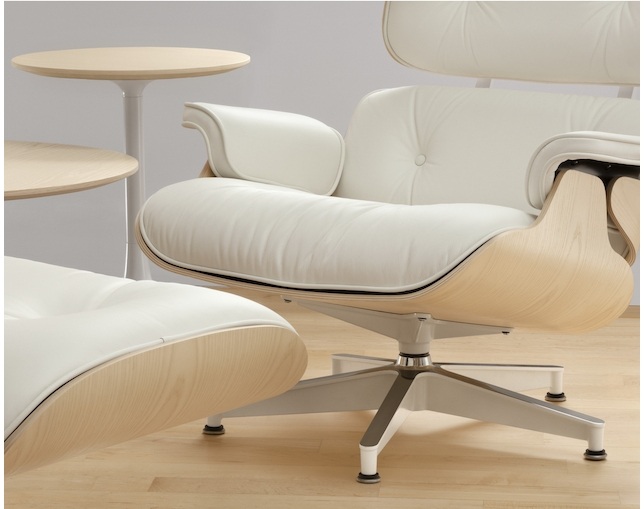 ハーマンミラー(Herman Miller) Eames Lounge Chair and Ottoman ホワイトモデルの写真