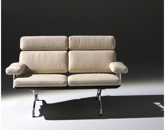 ハーマンミラー(Herman Miller) Eames Sofa 2 Seatのメイン写真