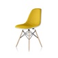 Herman Miller Eames Upholstered Molded Fiberglass Side Chair Dowel Baseの写真