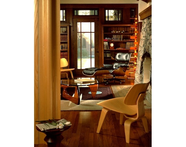 ハーマンミラー(Herman Miller) Eames Lounge Chair & Ottomanの写真