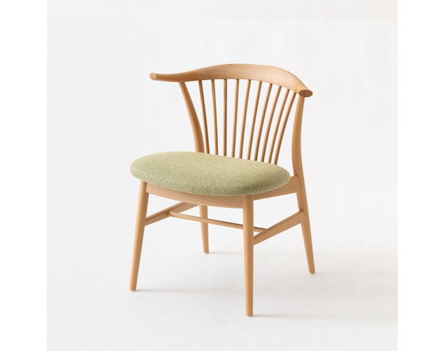 HIDA（飛騨産業株式会社） セミアームチェアの写真