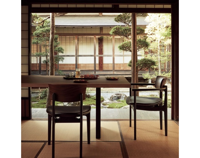 柏木工(KASHIWA) シックアームチェアの写真