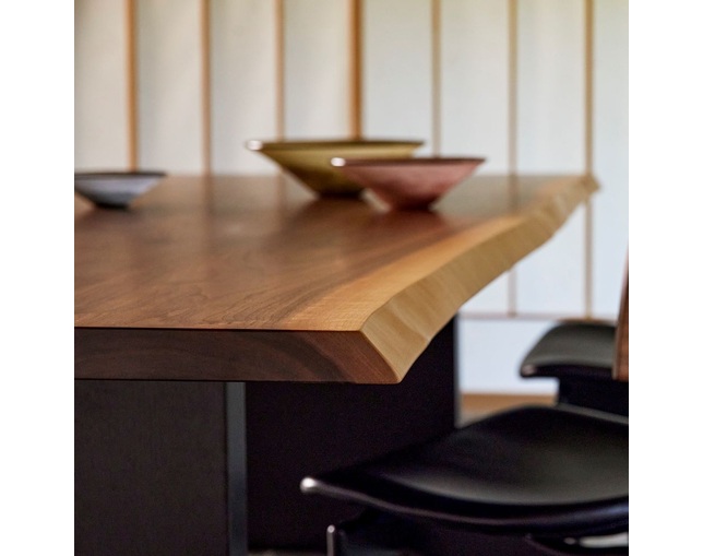 柏木工(KASHIWA) PREMIUM TABLEの写真