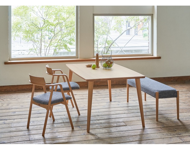 シラカワ(shirakawa) ベンチの写真