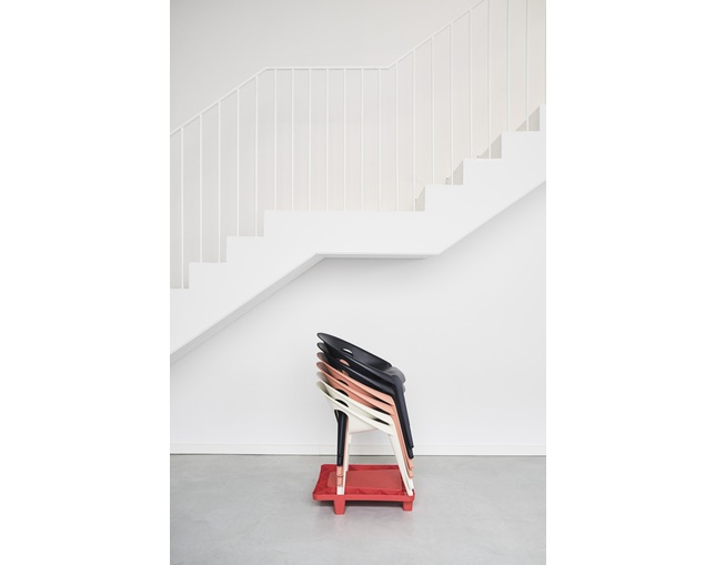 MAGIS(マジス) BELL Chairのメイン写真
