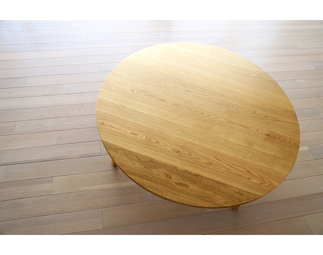 高野木工(TAKANO MOKKOU/タカノ モッコウ) ラウンドリビングテーブルの写真