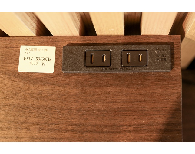 高野木工(TAKANO MOKKOU/タカノ モッコウ) 壁掛けデスクの写真