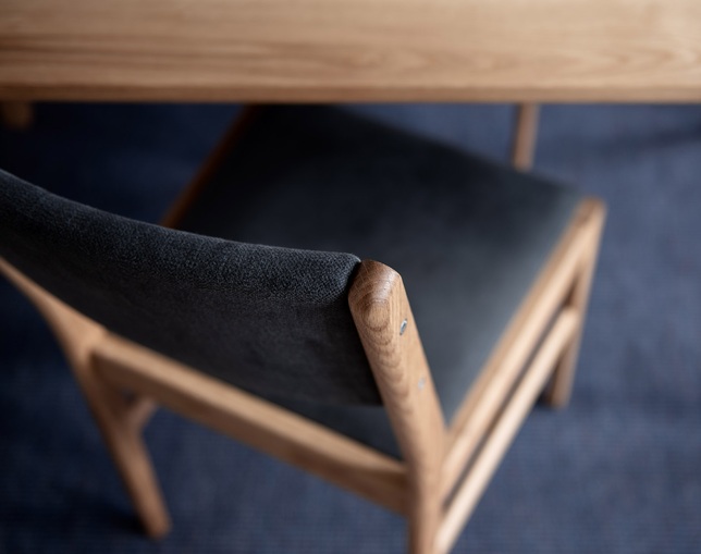 北の住まい設計社 LIM Chairの写真