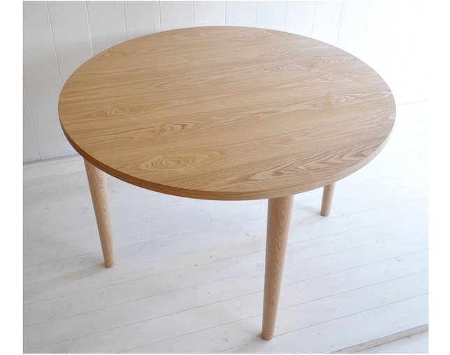 イヌイットファニチュア(inuit furniture) A-116 ダイニングテーブル・丸の写真