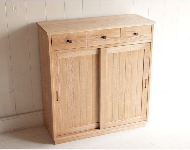 イヌイットファニチュア(inuit furniture) A-80 キッチンキャビネットの写真