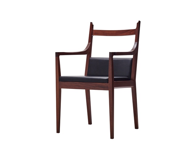 エリア(AREA) chair A-6“SIN”の写真