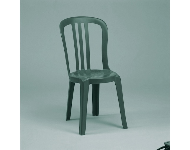 ゴーフィレックス(Grosfillex) GF Bistro Chairの写真