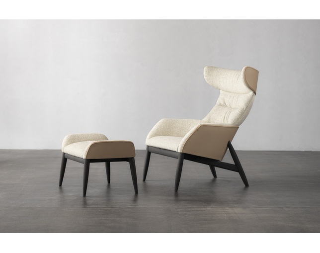 リッツウェル(Ritzwell) BEATRIX high-back easy chair (L)の写真