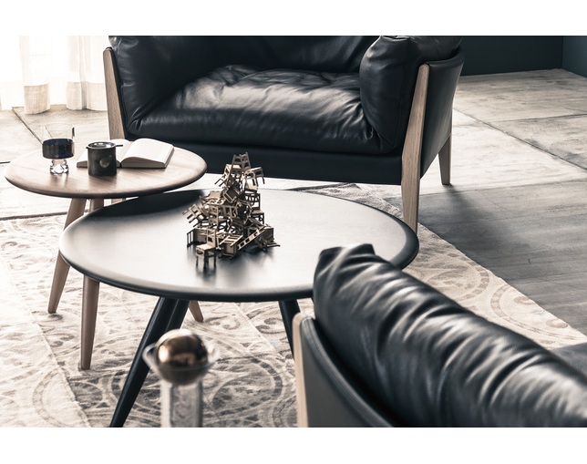 リッツウェル(Ritzwell) MO TABLE living/side tableの写真