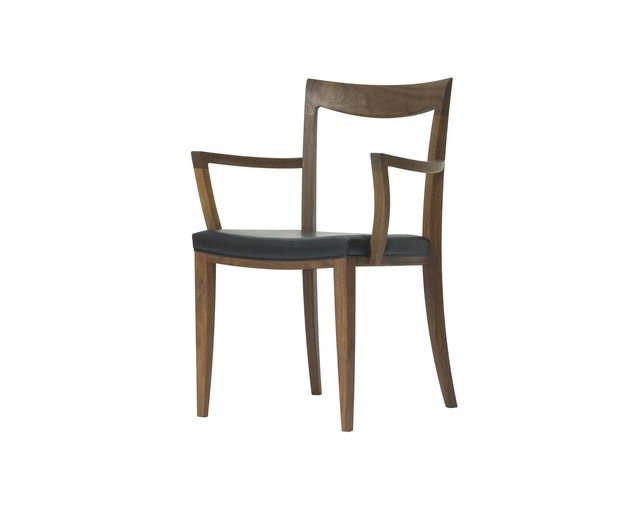 リッツウェル(Ritzwell) CAREZZA armchairの写真