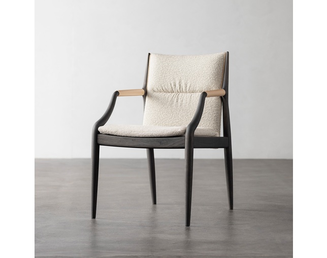 リッツウェル(Ritzwell) CONSTANTINO armchairの写真
