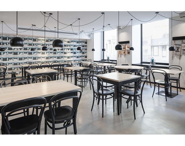 トーネット(THONET) 214の写真