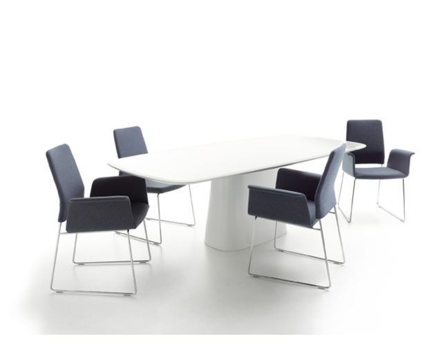 コア(COR) Table CONIC T8622の写真