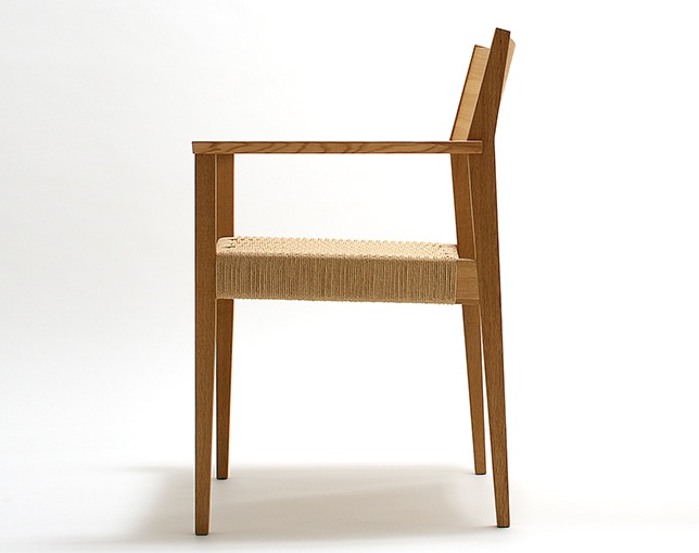 グラフ(graf original furniture) Narrative(ナラティヴ) Arm Chair(paper cord)の写真