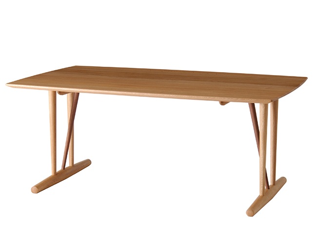 日進木工(ニッシンモッコウ)のダイニングテーブル