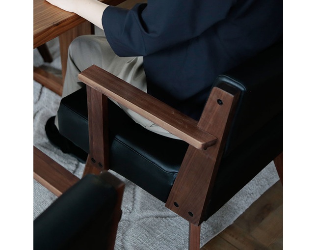 クラッシュプロジェクト(CRUSH CRASH PROJECT) カインII チェアの写真