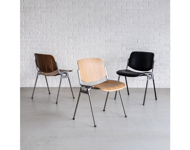 クラッシュプロジェクト(CRUSH CRASH PROJECT) カステル チェアの写真