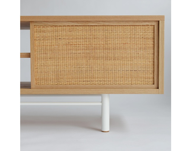 グリニッチ(greeniche) AV Board 2020 (oak/スチール脚)の写真