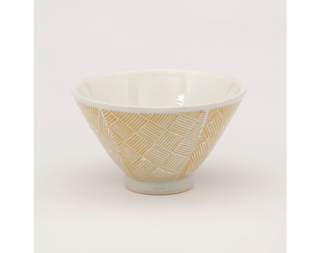 ISSEIKI(イッセイキ) aiyu×IFS オリジナル 茶碗 (小) カゴ柄 (YE)の写真