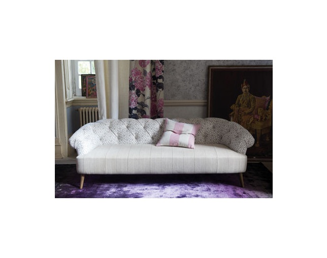 デザイナーズギルド(DESIGNERS GUILD) BUTTON 2.5 Seat Sofa (Vintage)の写真