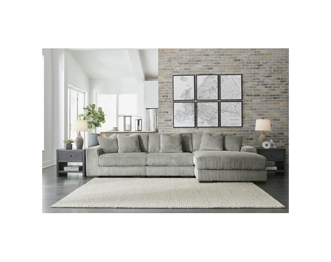 Ashley Furniture HomeStore(アシュレイ ファニチャー ホームストア) Lindyn 3-Piece Sectional with Chaise(21105S9,10)の写真