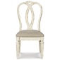 Ashley Furniture HomeStore Realyn Dining Room Chair(D743-02)の写真