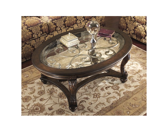 Ashley Furniture HomeStore(アシュレイ ファニチャー ホームストア) Norcastle Oval Cocktail Table（T499-0）の写真