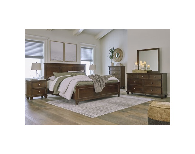 Ashley Furniture HomeStore(アシュレイ ファニチャー ホームストア) Danabrin Bed Frame With Wood Foundation(B685B2,4)の写真