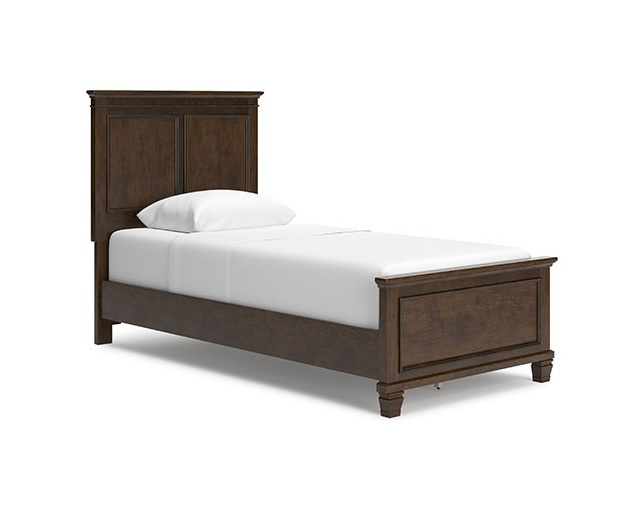 Ashley Furniture HomeStore(アシュレイ ファニチャー ホームストア) Danabrin Bed Frame With Wood Foundation(B685B6,8)の写真