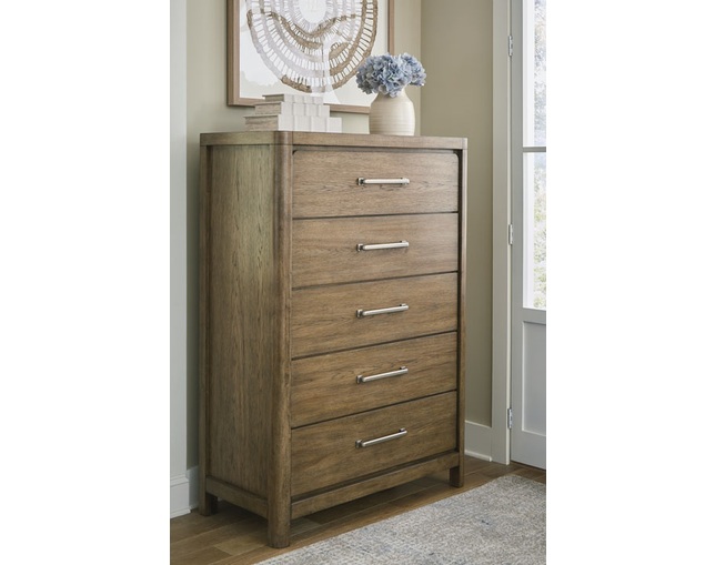 Ashley Furniture HomeStore(アシュレイ ファニチャー ホームストア) Cabalynn Chest(B974-46)の写真