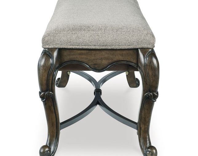 Ashley Furniture HomeStore(アシュレイ ファニチャー ホームストア) Maylee Dining Bench(D947-00)の写真