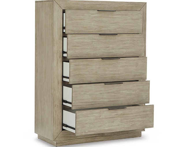 Ashley Furniture HomeStore(アシュレイ ファニチャー ホームストア) Hennington Chest (B756-46)の写真