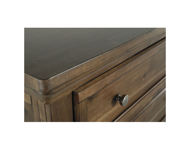 Ashley Furniture HomeStore(アシュレイ ファニチャー ホームストア) Flynnter Chest(B719-46)の写真